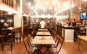 El Navi Surftown - Hostel/Restaurant/Coffee Shop